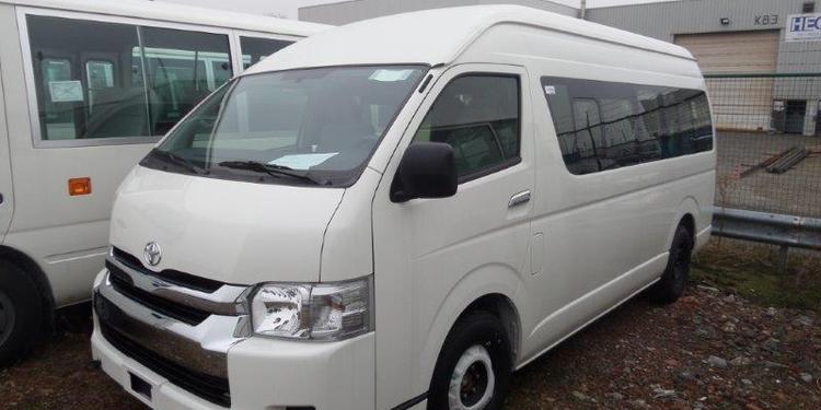 toyota hiace 15 seater for sale